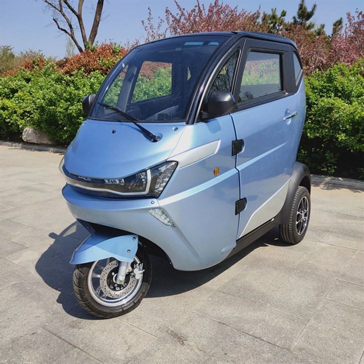 EEC Certificated Electric Tricycle 3 Wheels Electric Vehicle For Passengers Transport