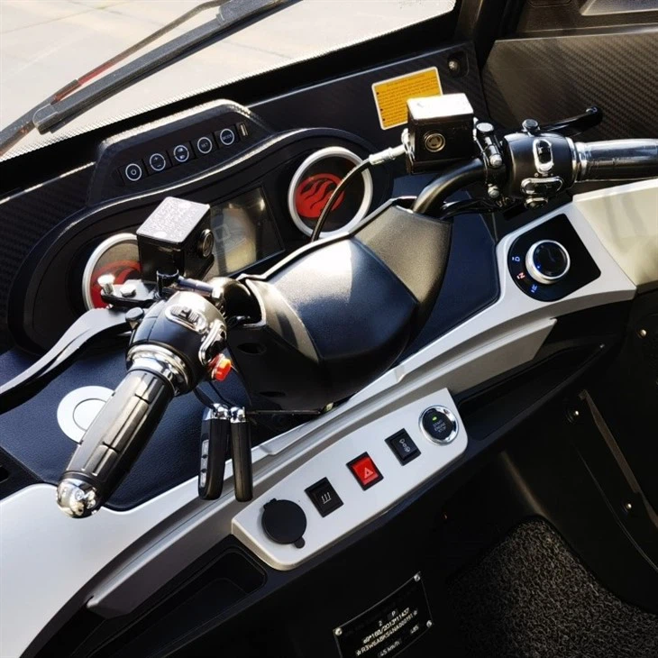 EEC Travel Tools Three Wheel Electric Tricycle Scooter